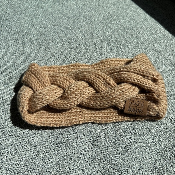 [Headbands of Hope] NWOT ✨ Braided Knit Ear Warmer - Picture 1 of 4